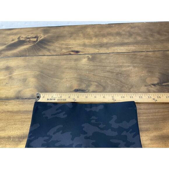 Spanx Look At Me Now Seamless Leggings Womens Small Black Gray Camo - Picture 7 of 9